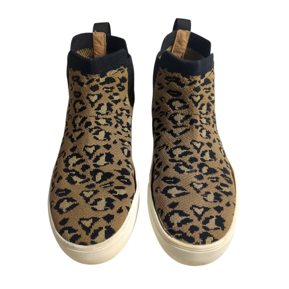 Cushionaire Ruby Cheetah Platform Athletic Shoes/ Booties SZ 6 - Picture 3 of 5